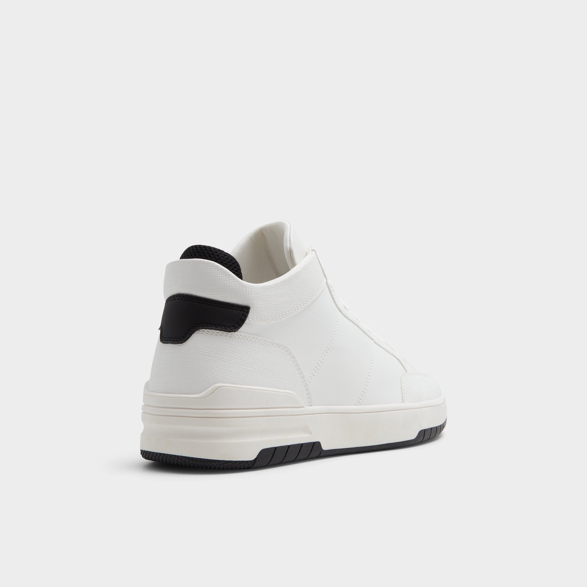 Victor - Image 2