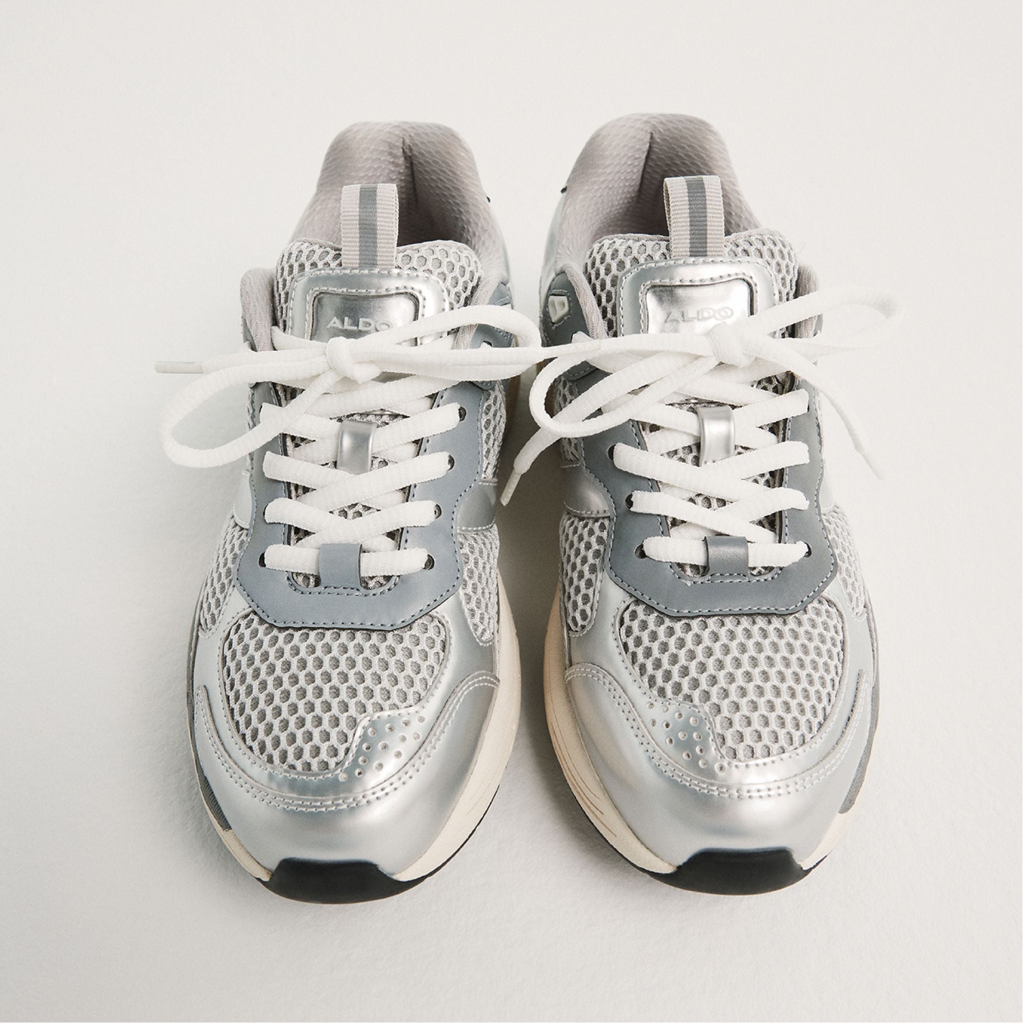 Pillowsnkr-l - Image 9